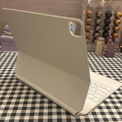 Apple iPad Magic Keyboard 11吋 白色 行貨 95%新 非常少用和新淨 蘋果專門店買入$...