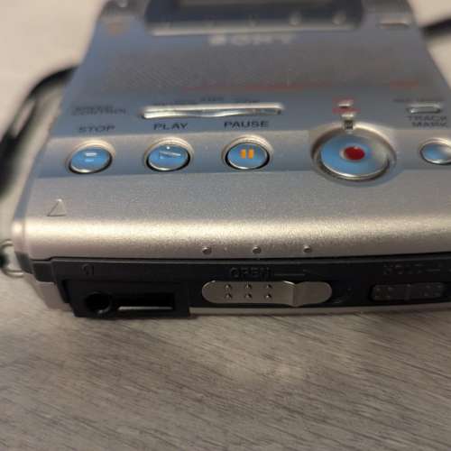 Sony / 索尼 Portable MD Player / Recorder MZ-B100