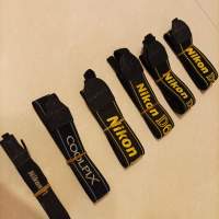 二手新淨Nikon原廠相機頸帶(刻有D200、D300相機型號；及有一條無刻型號Classic頸帶）