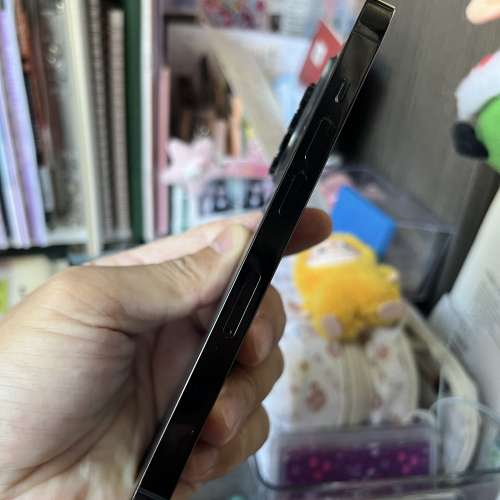 99新iPhone 14pro 1tb,港行雙卡，所有原裝，電79，所有功能正常，冇維修冇暗病！