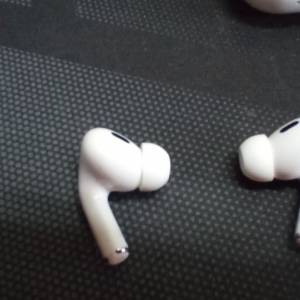 AirPods Pro 2 lighting版