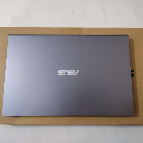 ASUS VivoBook 14