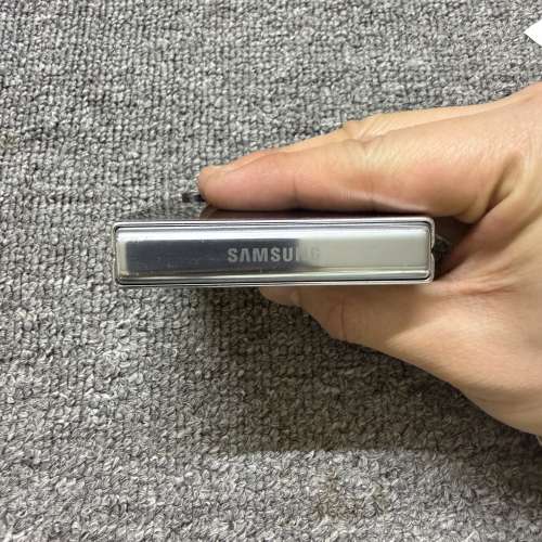 全網最平🔥Samsung galaxy flip 5 8+256美版單卡+esim白色