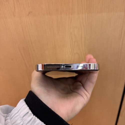 iPhone 12 Pro Max 512G 自用機，電池效能98 ％，送Magsafe Case及玻璃貼