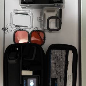 GoPro Hero 11 套裝加配件 連潛水殼