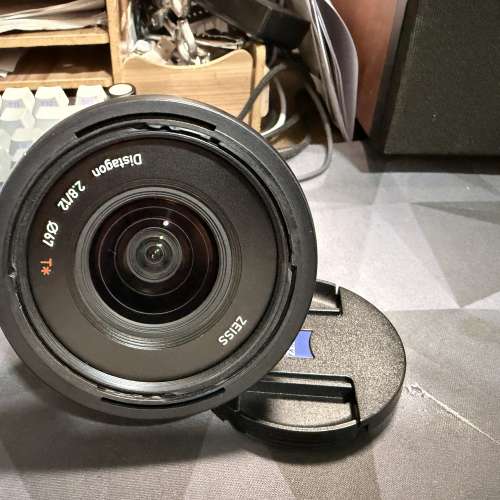 Zeiss Touit f2.8/12 for fuji X-Mount