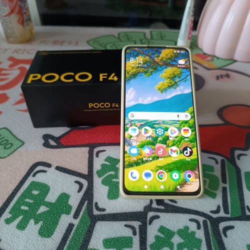 poco  f4
