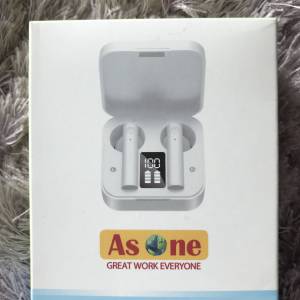 全新 AsOne 無線耳機連充電