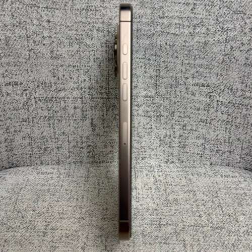 即買即用 接近全新沒有崩或花整配件 有Mon貼 Apple iPhone 16 Pro Max 512GB 大金 ...