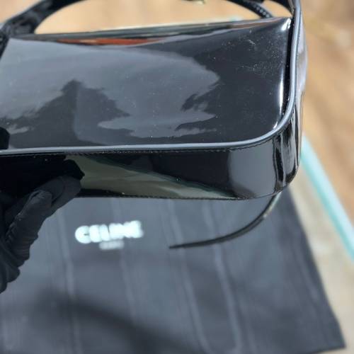 CELINE賽琳 Logo徽標可調節肩帶 亮面漆皮 牛皮革 手提單肩包 女款 黑色
