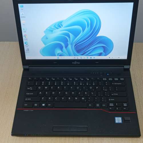 Fujitsu Lifebook E546, i7 6500U, 16G ram, 512G SSD, Win11
