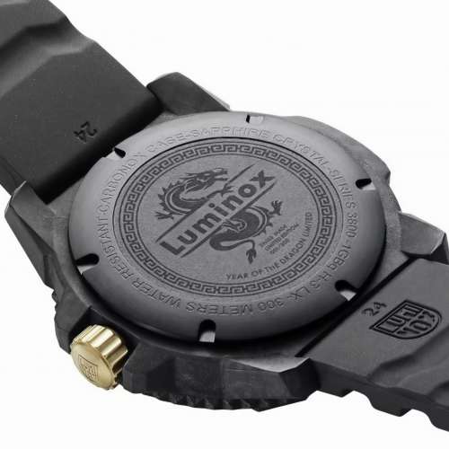 LUMINOX Master Carbon SEAL 碳纖維超級海豹 金龍年限量款 XS.3805.DRAG.SET