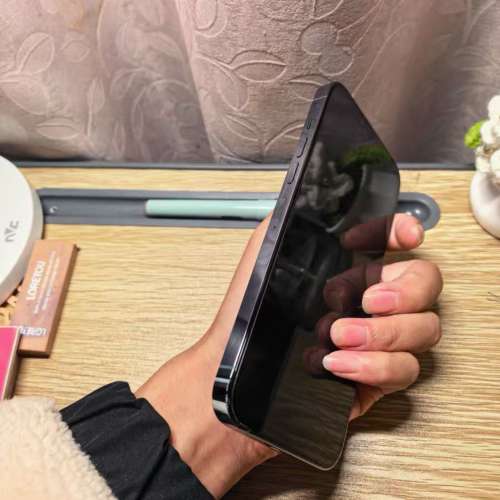 iPhone 13 pro max 1TB ( 天峰藍色) 電池效能86 ％，送Magsafe Case及玻璃貼