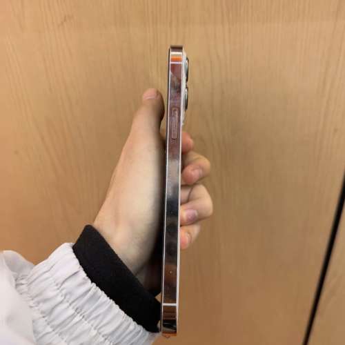 iPhone 12 Pro Max 512G 自用機，電池效能98 ％，送Magsafe Case及玻璃貼