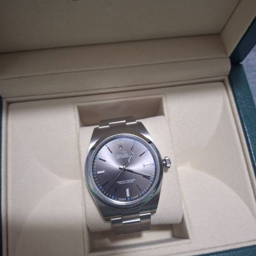 Rolex 蠔式恆動系列 114300