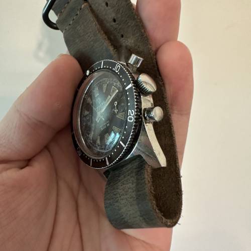 Tressa潛水計時碼錶 $3000 注意需要維修🧰