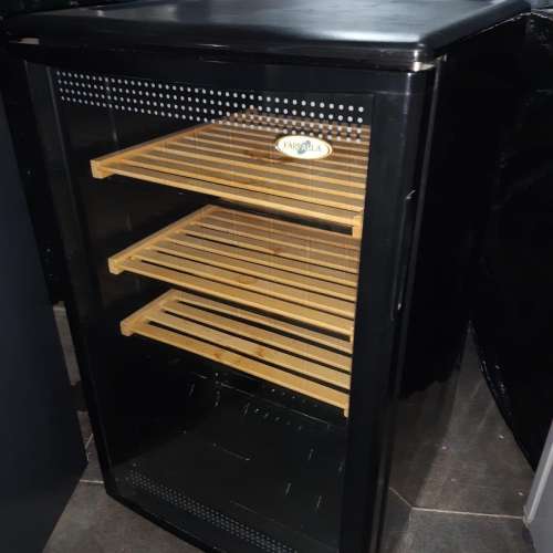 8成新FARFALLA紅酒櫃