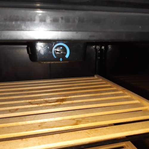 8成新FARFALLA紅酒櫃