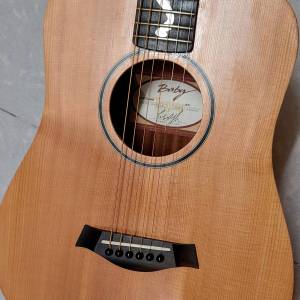 Baby Taylor BT1 (With Fishman Pickup)