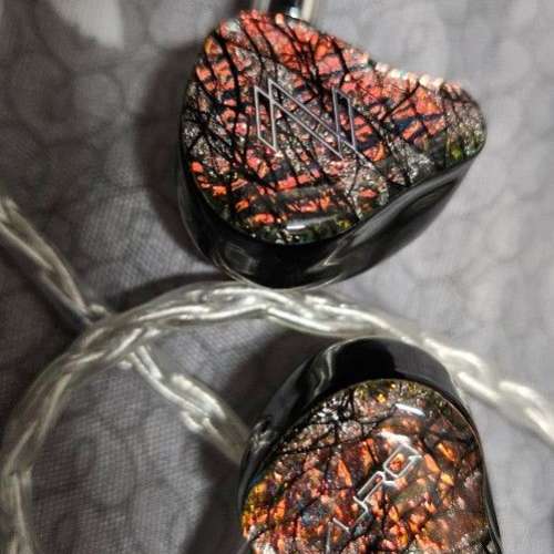 FlipEars Zurq 六混合靜電單元耳機