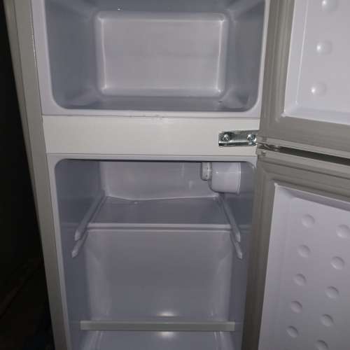 全新劏房迷你雪櫃