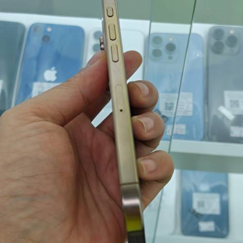 接近新機港版雙卡iphone16 pro 128gb 金色 電池97%
