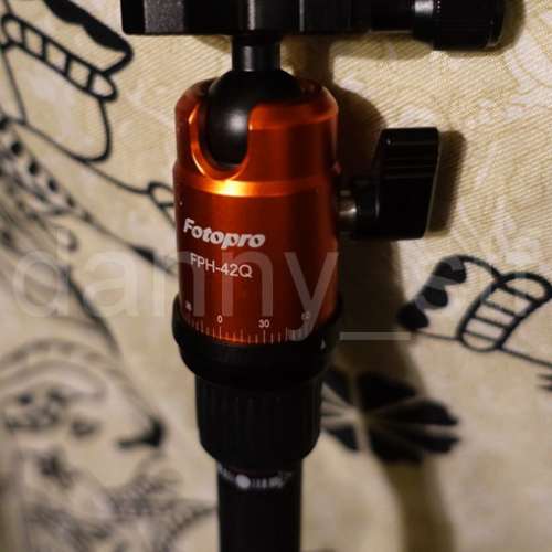 Fotopro 富圖寶 X-4C 反摺式 超輕量碳纖維便攜三腳架 承重5kg + FPH-42Q 雲台(不連...
