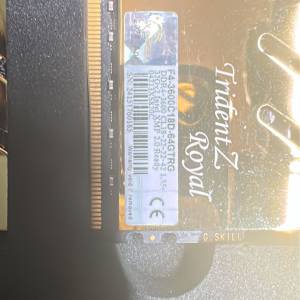 DDR4系列GSKIL黃金版32&times;2芝奇皇家戰戟