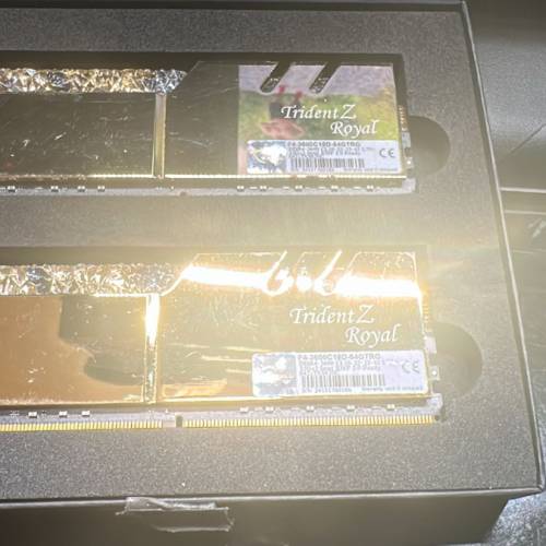 DDR4系列GSKIL黃金版32&times;2芝奇皇家戰戟