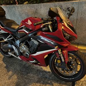 HONDA CBR650R