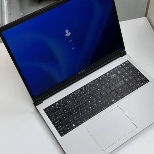 Colorful P16 PRO I7 13650HX 16GB RAM 1TB SSD RTX 5060 GPU 16吋 2K 240Hz 100% ...
