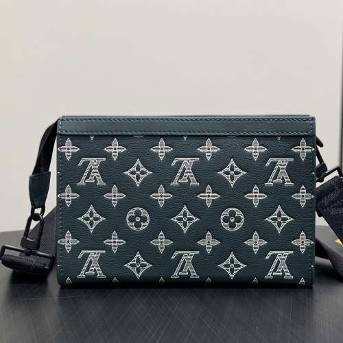 M27148绿色 Gaston Wearable Wallet 手袋