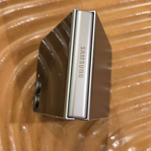 SAMSUNG Z FLIP 6 銀色 12+512全新一樣