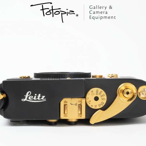 || Leica M4-2 - Black & Gold Plated / Mod. M3 ||