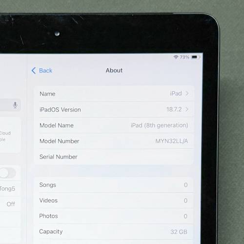 Apple iPad 8 (8th Gen 第八代) 32GB 4G LTE Sim Card + WiFi Version iPad OS26