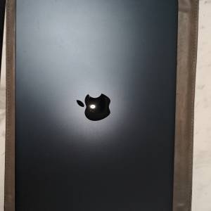 2022 MacBook Air M2 13-inch 午夜暗色