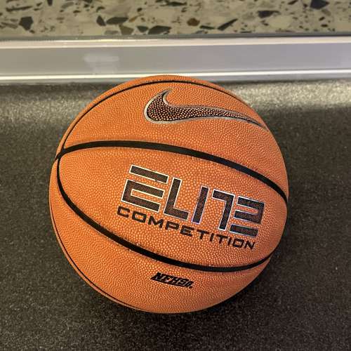Nike Competition 籃球