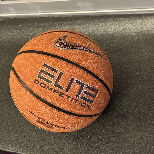 Nike Competition 籃球