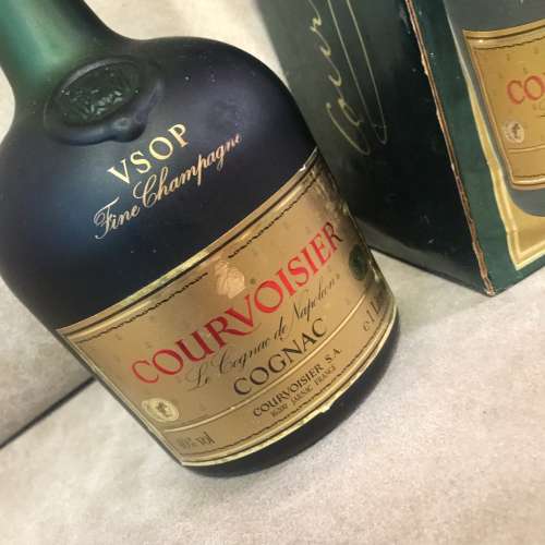 🥃  COURVOISIER COGNAC V.S.O.P 1L France🇫🇷 NEW 全新 法國 干邑 醇酒 美酒 收...