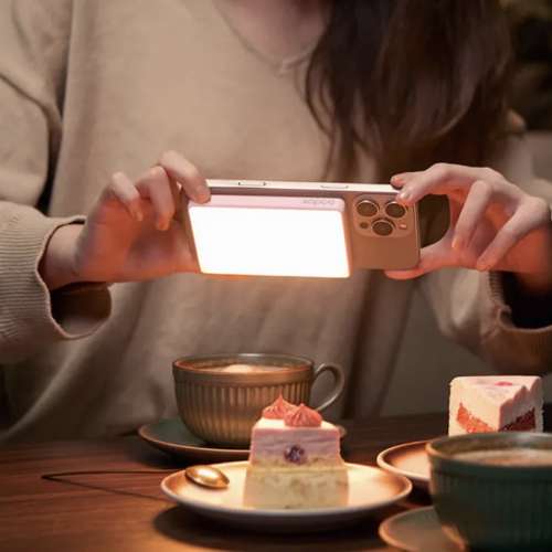 Godox 神牛 MA5R 磁吸式全彩 RGB LED 補光燈連充電寶 (粉紅色)