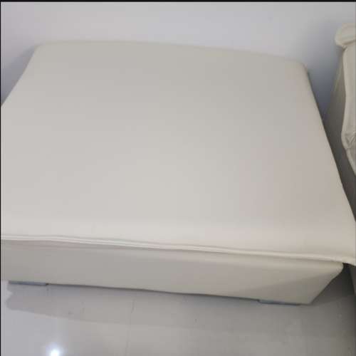 現代簡約雙人位沙發，米白色，全新未用