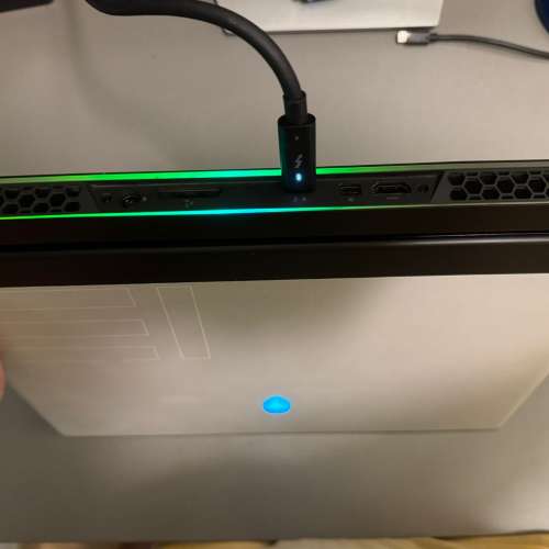 Alienware M15 R3 / 300HZ Monitor Gaming Notebook White