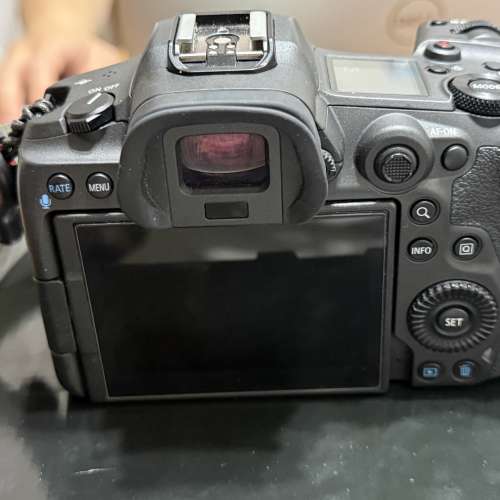 Canon R5 body
