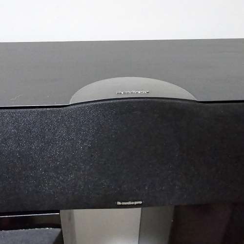 瑞典audio pro  一對座地, 一個中置, 一個低音喇叭