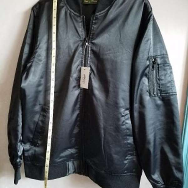 全新柔暖輕薄外套 M碼( 黑色) 冇剪牌