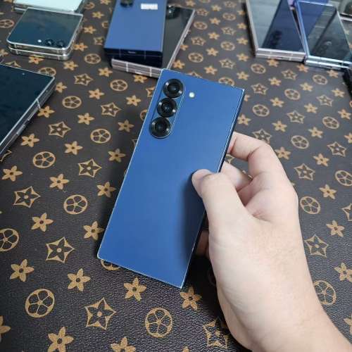 蝕錢賣🔥Samsung galaxy fold 6 12+256美版單卡+esim藍色