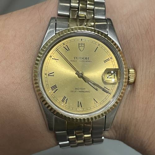 TUDOR 72033 全自動 快跳日曆 K金狗牙圈 勞的勞底 水晶玻璃 32mm錶面 香港出世紙 原...