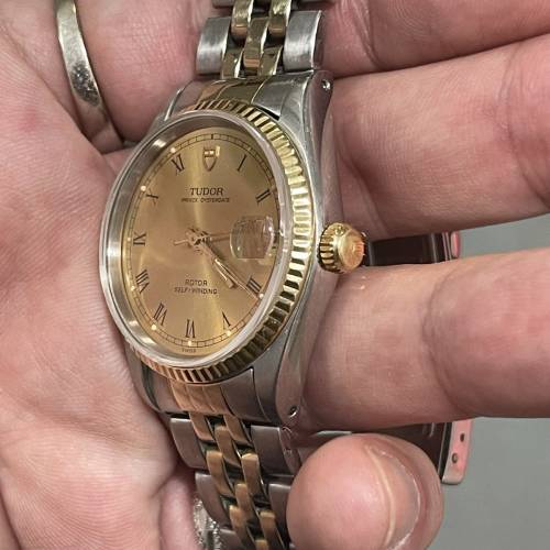 TUDOR 72033 全自動 快跳日曆 K金狗牙圈 勞的勞底 水晶玻璃 32mm錶面 香港出世紙 原...