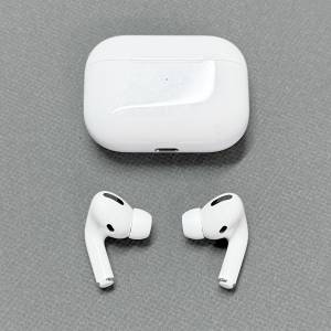 Apple AirPods Pro 1 第一代 右耳正常、左耳有雜聲 (Issue with Left Earbud)