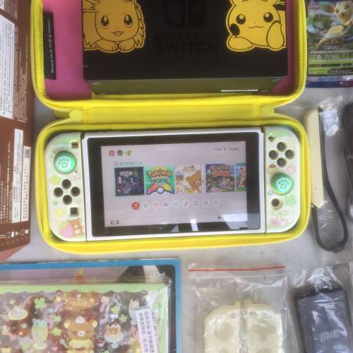 $1,500 95%新 Nintendo Switch限定版套裝，有齊特別版遊戲主機、《Pokemon: Let's ...